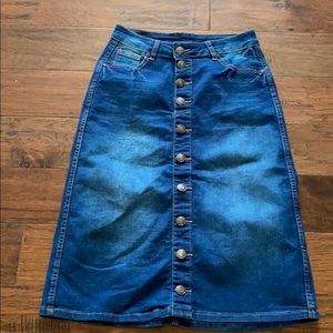 Cute midi jean skirt